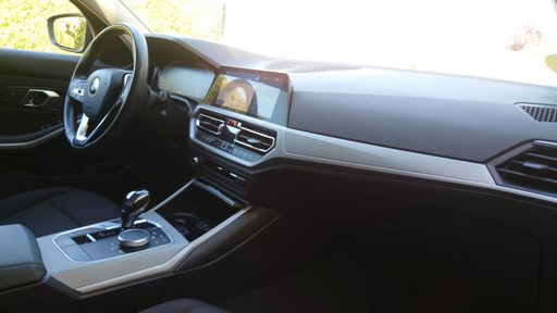 BMW Serie 3 Touring 2.0 320d 190 - Lounge – 2020 – 160000 km – Diesel – Boîte Automatique — photo 38
