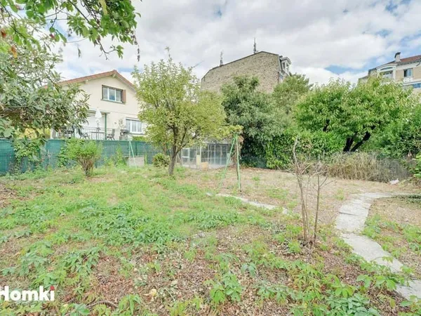 Terrain constructible 281 m²