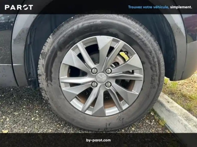 Peugeot 2008 1.2 puretech 130ch s&amp;s allure eat8 7cv — photo 13