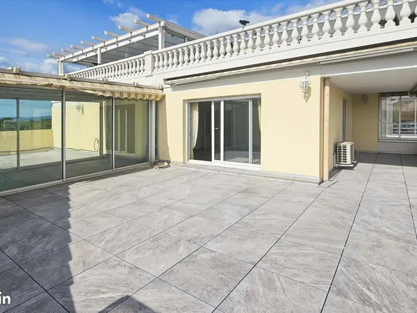 Appartement 4 pièces 97 m²
