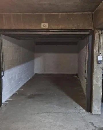 garage fermé, sous sol sécurisé, résidence étudiante les rem