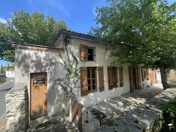 Maison de village 3 chambres Terrain de 143 m2