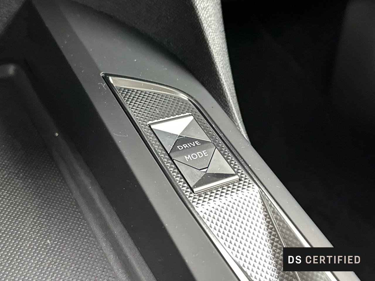 Ds Ds 3 crossback puretech 130 s&s eat8 business — photo 31
