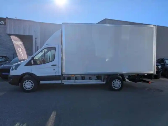Ford Transit 2t fg ford electrique 184 ch  e 390 l3 trend caisse 19m3 + hayon 750kg + pack messagerie soi — photo 2