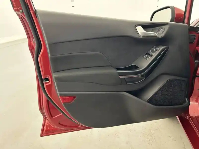 Ford Fiesta 1.0 ecoboost 100 ch s&amp;s bvm6 — photo 29