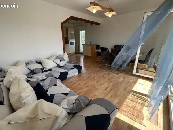 Beau T3 meublé avec balcon