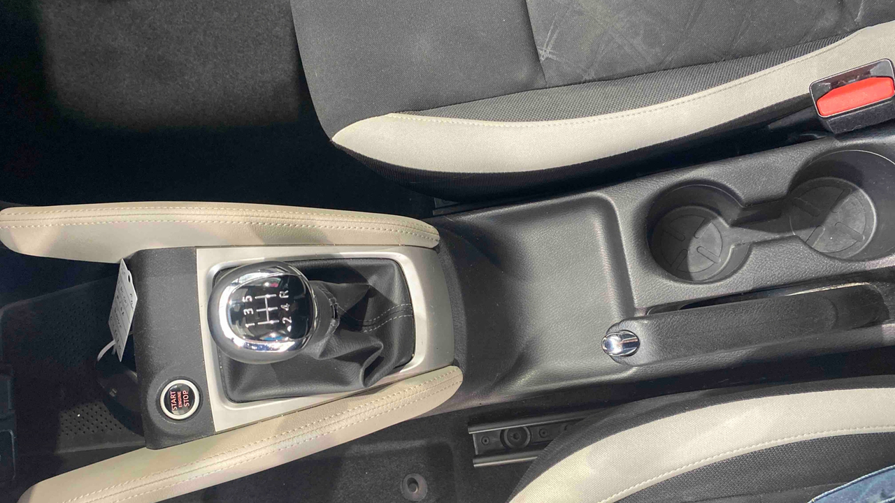 Nissan Micra dCi 90 — photo 19