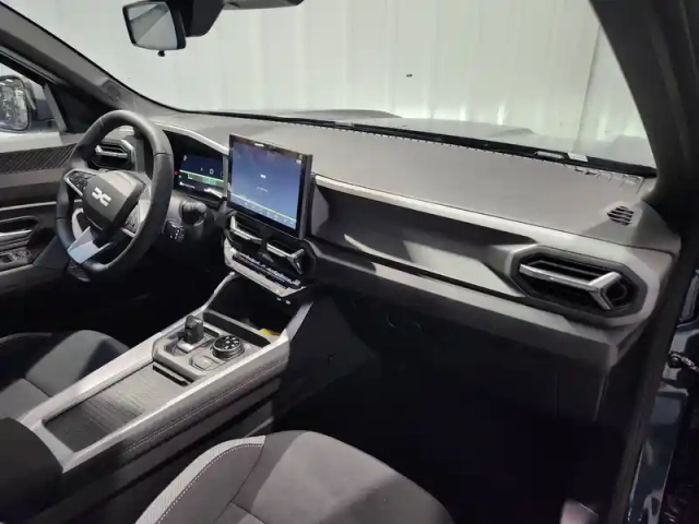 Dacia Bigster hybrid-g 150 4x4 — photo 6