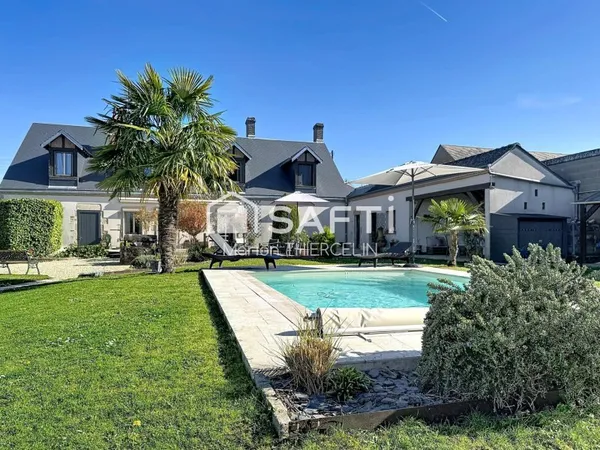 Superbe longère de 182m² habitables environ avec dépendances + piscine creusée