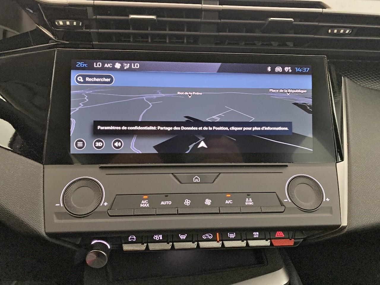 Peugeot 308 hybrid 145 e-dcs6 style — photo 14