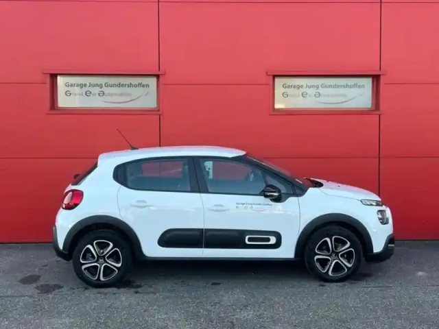 Citroën C3 1.2 essence 110ch s&amp;s plus/eligible loa — photo 4