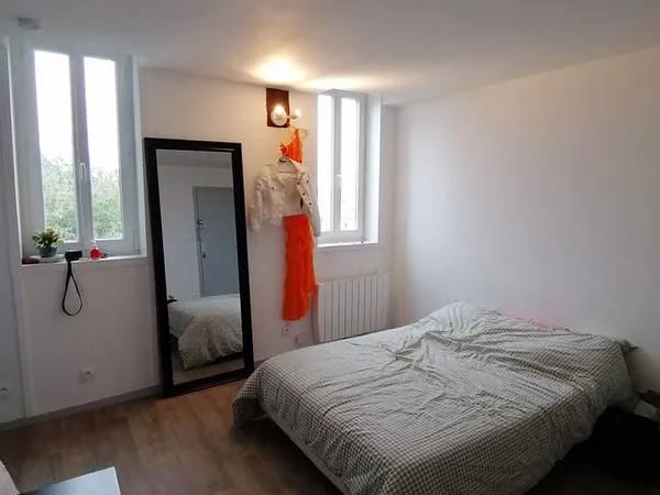 STUDIO - BORDEAUX- QUARTIER GRAND PARC