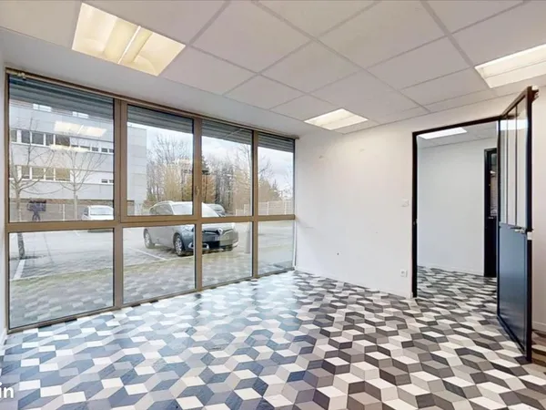 Bureau 12 m²