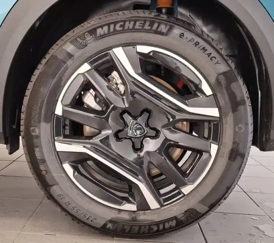 Peugeot 3008 plug-in hybrid 225 e-dcs7 — photo 14