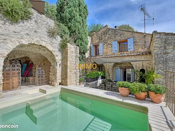 Vente | Propriété | 7p | 4ch | 270 m² | Uzès | Expo Sud | Terrasse · Jardin · Piscine