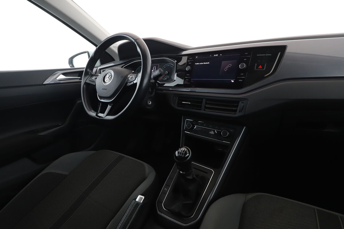 Volkswagen Polo 1.0 TSI R-Line — photo 12