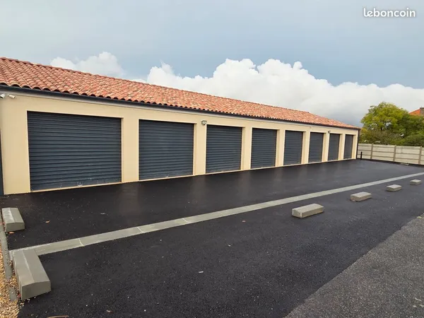 Garage , garde meuble, box stockage