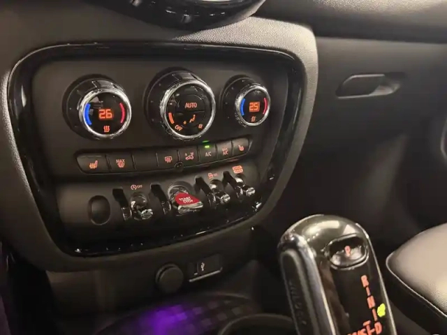 Mini Mini clubman cooper 136 ch dkg7 — photo 34