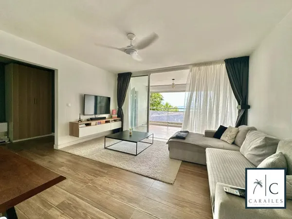 Bel appartement 3 pièces rénové à Fort-de-France
