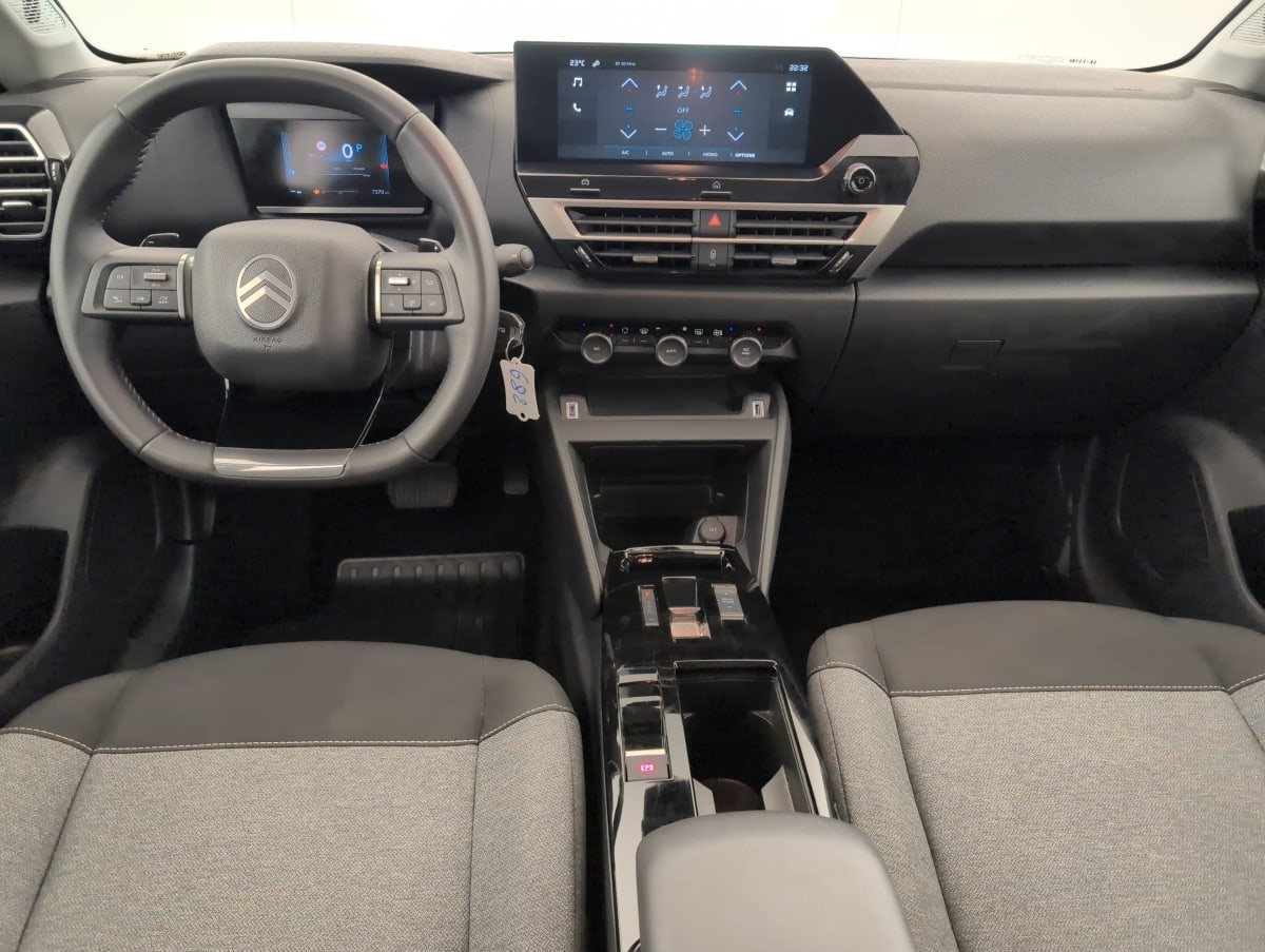 Citroën C4 — photo 13