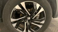 Peugeot 2008 1.2 PureTech 130ch S&S Allure EAT8 — photo 20