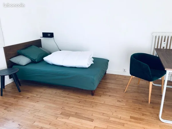1 Chambre meublée, secteur Sacré Coeur et rue de Nantes proche des transports et des commerces