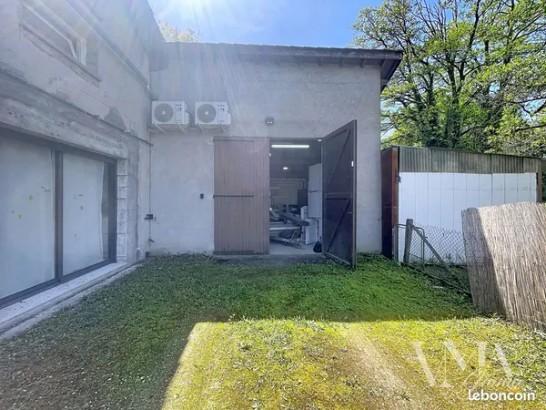 Appartement 1 pièce 123 m²