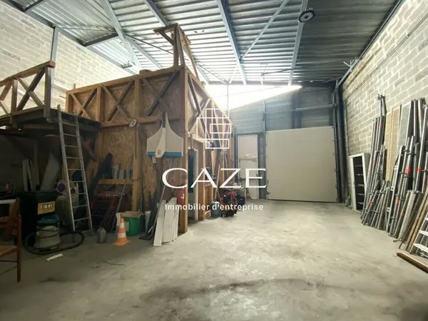 Parking/Garage/Box 250 m²