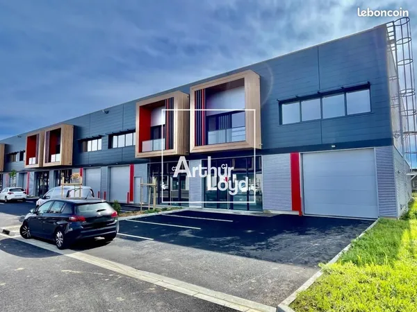 Local d'activité 378 m²