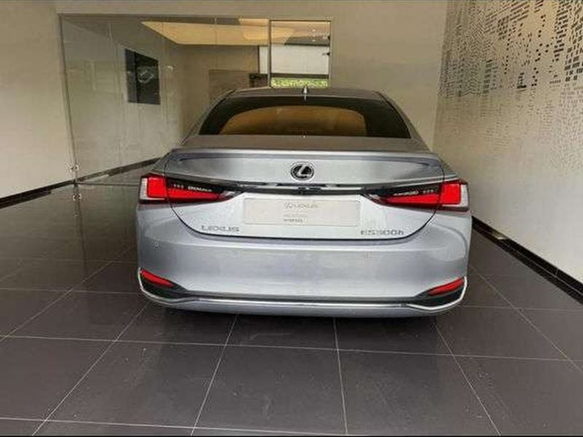 Lexus ES Lexus ES 300h Business MY25