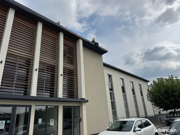 Appartement 10 pièces 255 m²