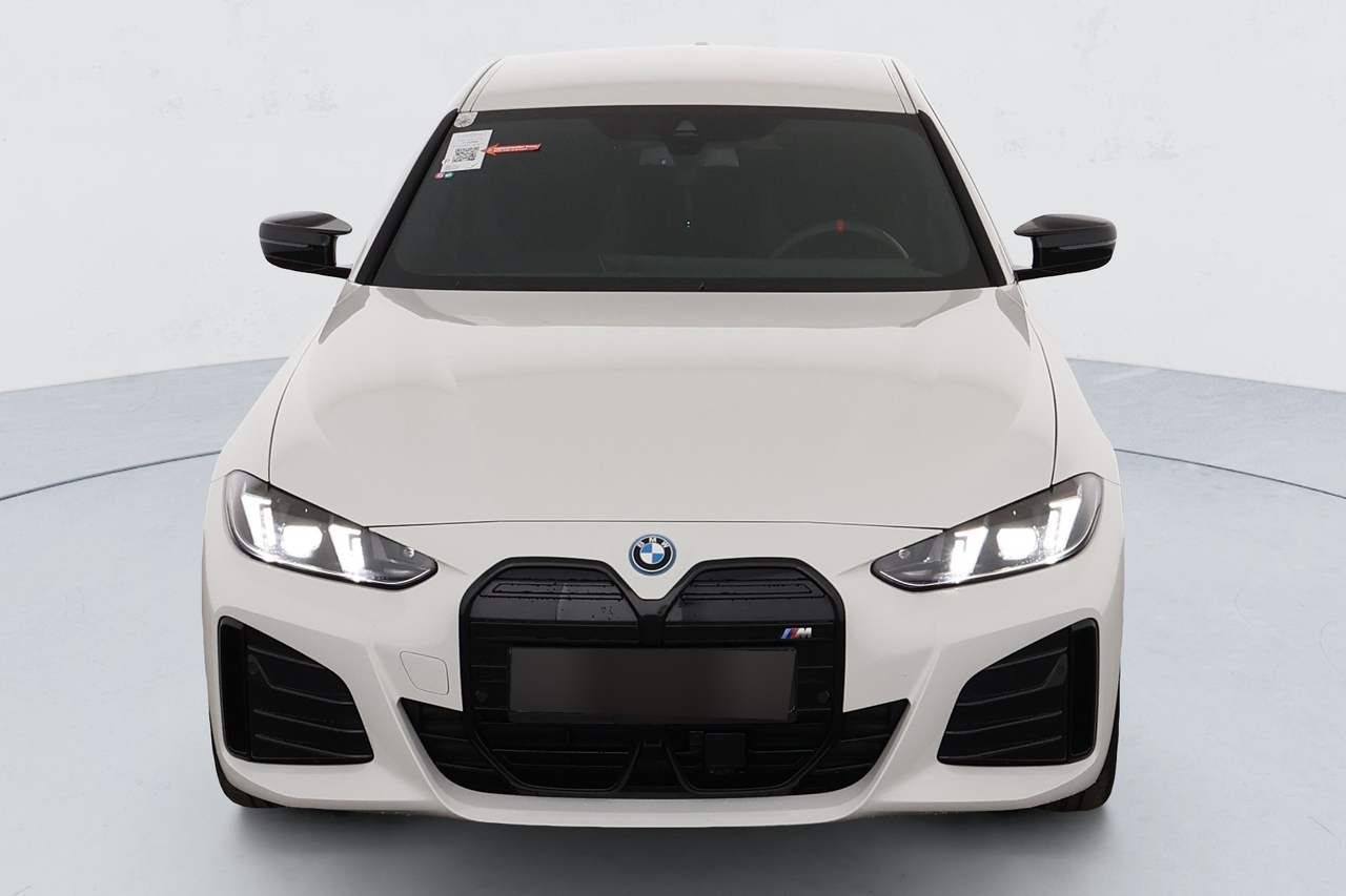 BMW I4 — photo 7