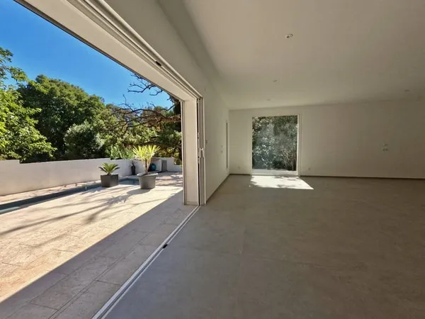 Villa neuve plain-pied, contemporaine La Valette NORD