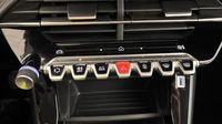 Peugeot 208 1.2 Hybrid 110ch Style e-DCS6 — photo 26
