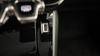Peugeot 2008 1.2 PureTech 130ch S&S Allure Pack EAT8 — photo 30