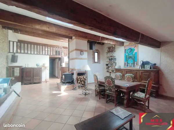 Maison 4 pièces 146 m²