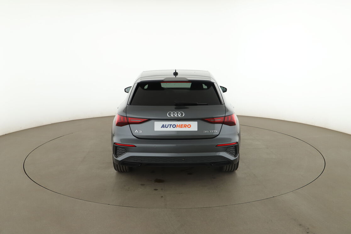 Audi A3 Sportback 35 TFSI mHEV S Line S Tronic 7 — photo 4