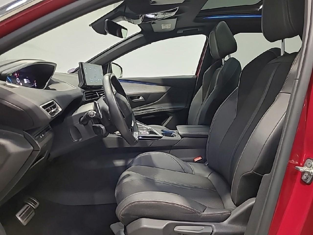 Peugeot 3008 puretech 130ch s&s eat8 gt — photo 10
