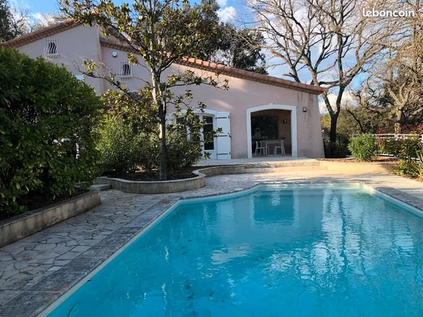 Particulier loue Maison meublée avec piscine