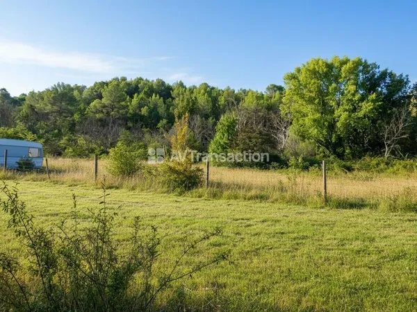 AUPS : Magnifique terrain truffier de 4827m2