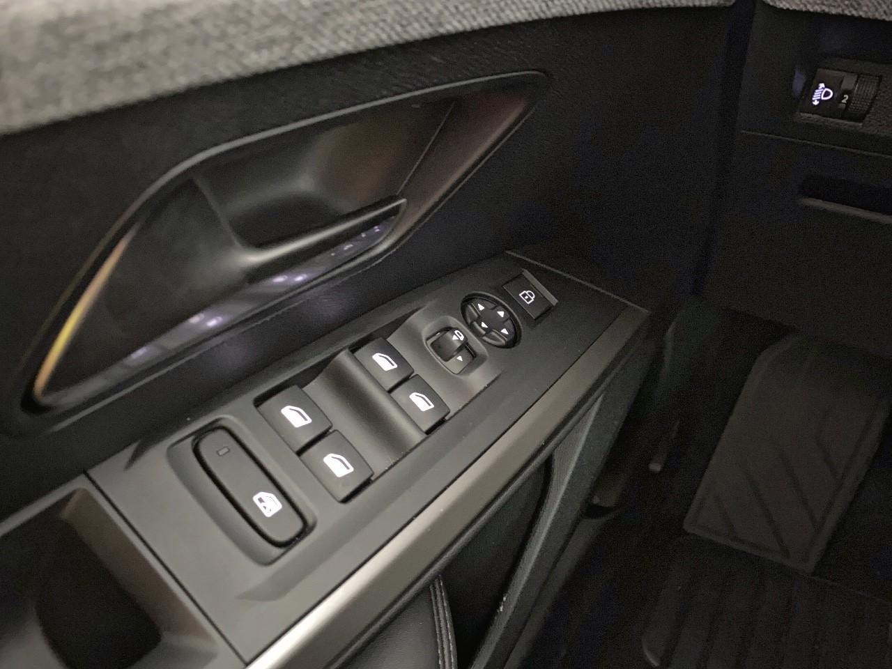 Peugeot 3008 hybrid 145 e-dcs6 allure — photo 20