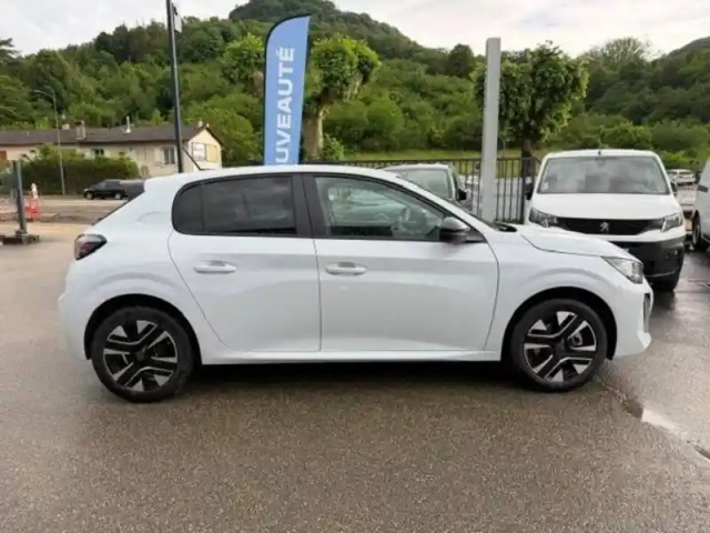 Peugeot 208 hybrid 110 ch e-dcs6 — photo 4