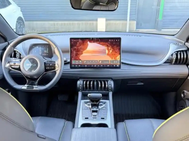 Byd Atto 3 204ch - 60,5 kwh design — photo 15