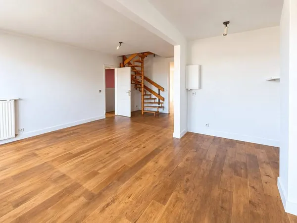 Duplex 5 pièces 114 m²