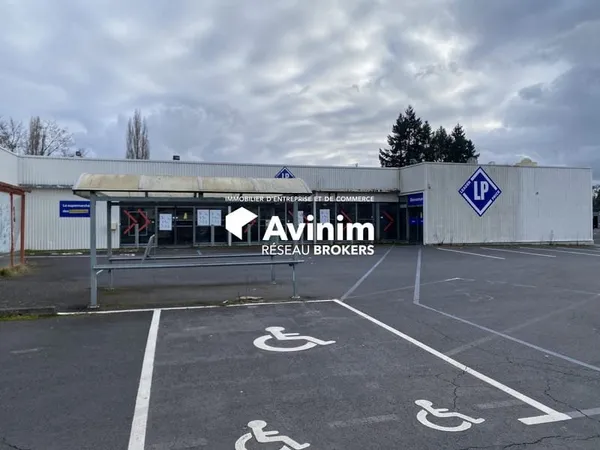 Local commercial 1723 m²