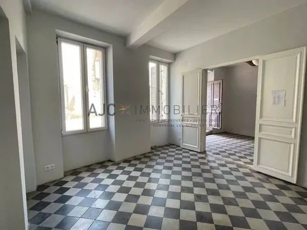 Local commercial 2 pièces 34 m²