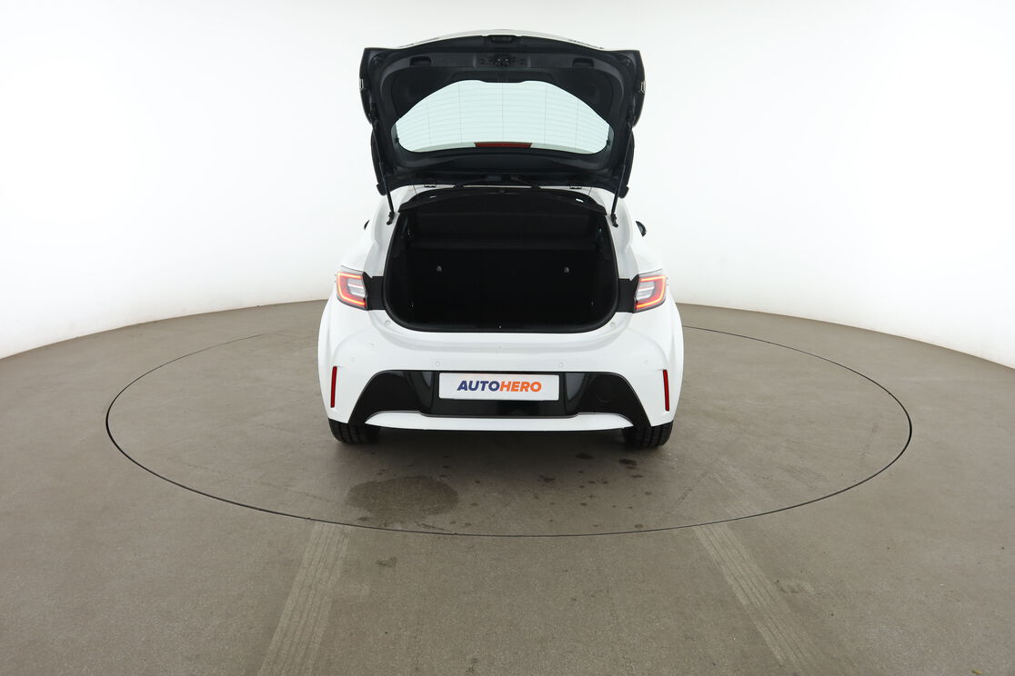 Toyota Corolla 1.8 Hybride Dynamic Business — photo 15