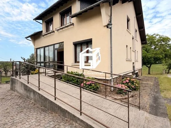 Maison familiale avec dépendance