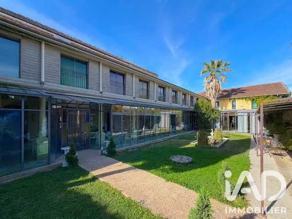 Vente Boutique/Local commercial 1 040 m²