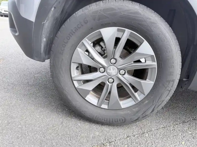 Peugeot 2008 puretech 130 s&amp;s eat8 — photo 9